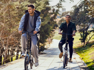 Go Explore with an Axon Rides eBike